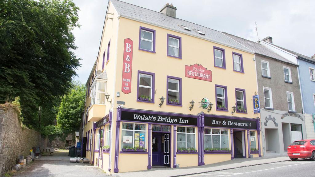 Walsh'S Bridge Inn นิวพอร์ต ภายนอก รูปภาพ